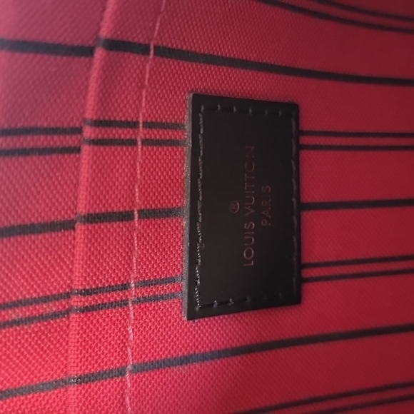Authentic Louis Vuitton Damier Ebene Pouch - Picture 5 of 6